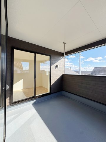 新築戸建・新築建売　須賀川市日向町【制振装置搭載】西袋一小・西袋中のバルコニー