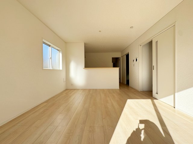 新築戸建・新築建売　須賀川市日向町【制振装置搭載】西袋一小・西袋中の居間・リビング