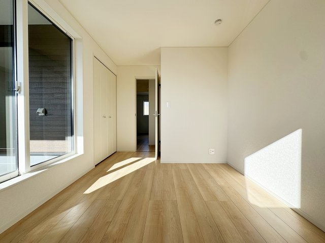 新築戸建・新築建売　須賀川市日向町【制振装置搭載】西袋一小・西袋中の洋室