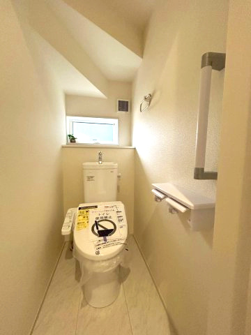 新築戸建　長野市三本柳東のトイレ