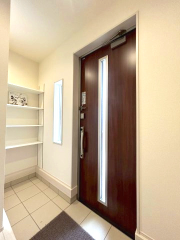 新築戸建　長野市三本柳東の玄関