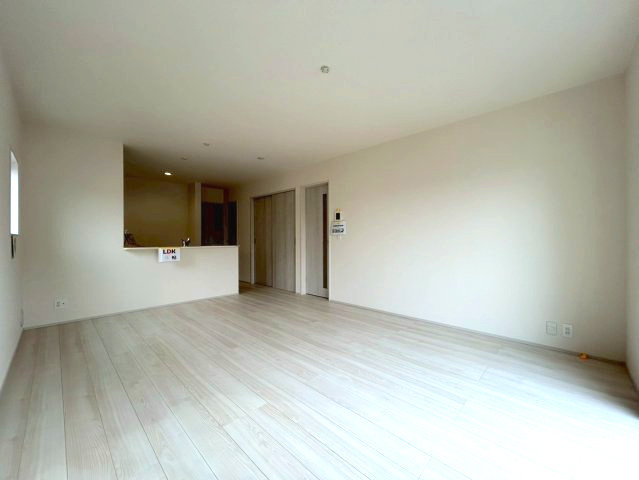 新築戸建　長野市三本柳東の居間・リビング