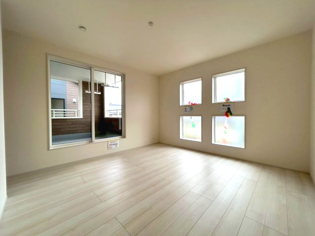 新築戸建　長野市三本柳東の居間・リビング