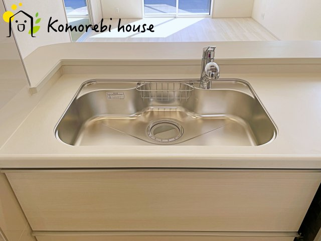 北本市東間5丁目　3期　新築一戸建て　ブルーミングガーデン 01のキッチン|26.2.21撮影済み