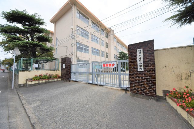 福岡市早良区原4丁目第1-2棟（1号棟）の周辺|大原小学校