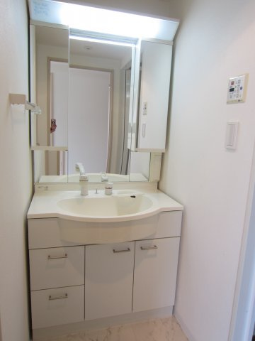 プライムアーバン月島の独立洗面台|※参考写真