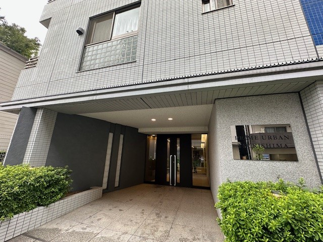 プライムアーバン月島のエントランス|落ち着いたエントランスです