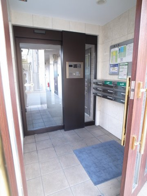 【セキュリティ】 | フルリール | オートロックで部外者シャットアウト！