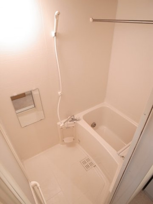 【浴室】 | フルリール | 追炊き、浴室乾燥機付きで快適バスタイム。