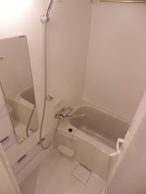 ユリカロゼ東武練馬の浴室