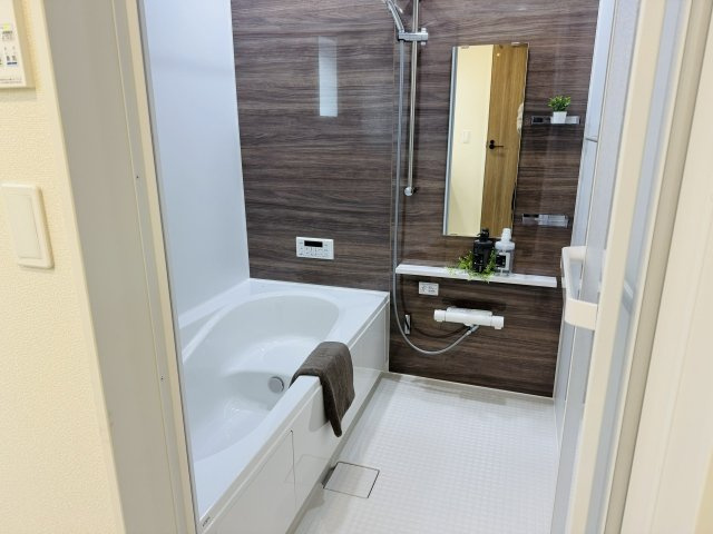 八王子市　川口町　新築一戸建て　２３ー３期の浴室|～のびのびくつろげるバスルーム　１日の締めくくりに癒やしのバスタイムを～