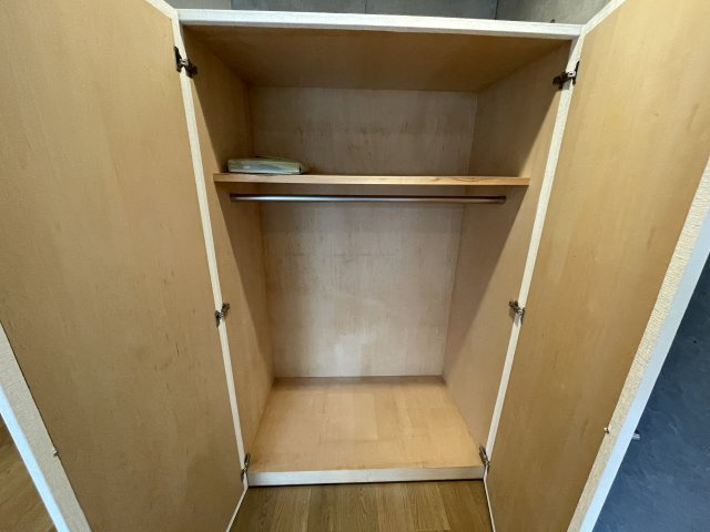 川崎市麻生区細山５丁目の賃貸マンションの収納