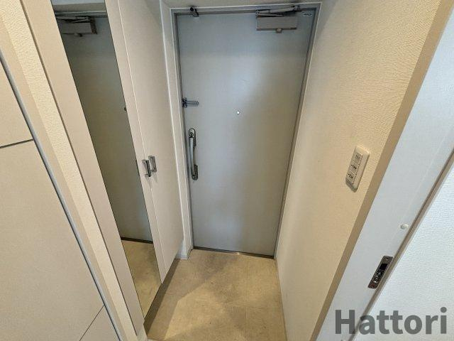 RIDGEガーデン江坂Ⅱの玄関