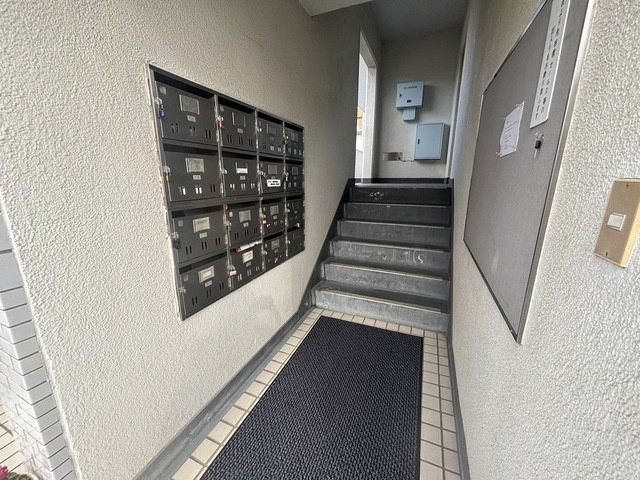 メゾン高砂のロビー|エントランスです！