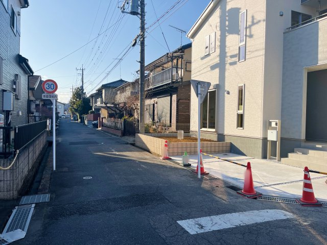 【前面道路含む現地写真】 | 嵐山町志賀第2  LiveleGarden.s　新築戸建　全1棟  1号棟