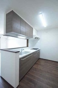 【キッチン】 | J Wing East/West | システムキッチン。