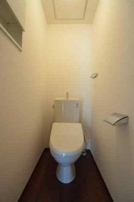 【トイレ】 | J Wing East/West | 温水洗浄便座。