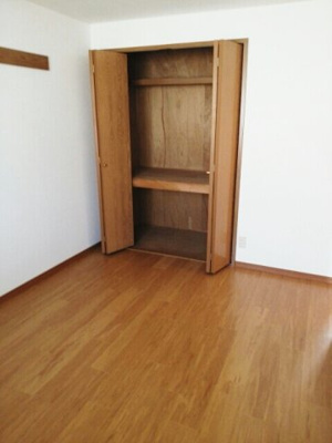 【収納】 | オリンポスヒルズⅡ | ちょっとした収納スペースも充実しています