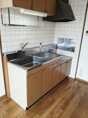 【キッチン】 | オリンポスヒルズⅡ | お料理しやすいキッチンです