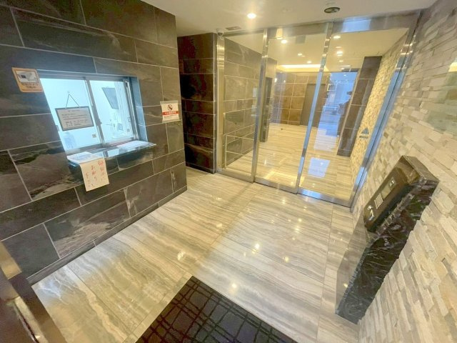 ザ・ロイヤルのエントランス