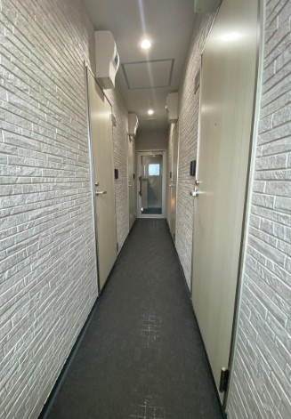 ＱＵＱＵＲＩ北新宿　２０２（業１００）のロビー