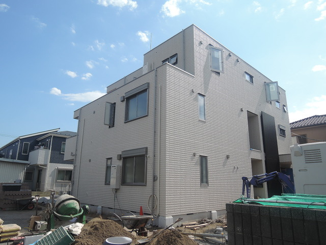プラウデル北越谷のロビー|★旭化成ヘーベルメゾン★