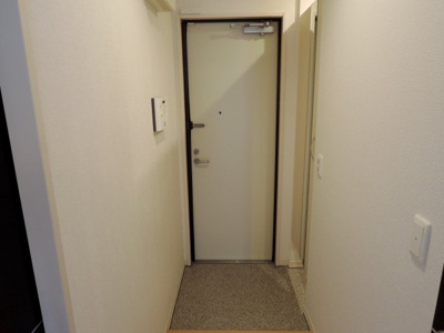 【玄関】 | メゾンドボヌール秀A棟