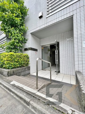 【エントランス】 | ブライズ新宿中井