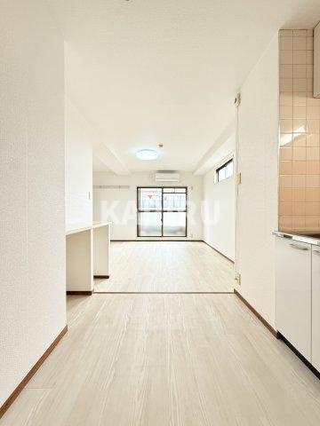 ティーホームズ新大阪の寝室