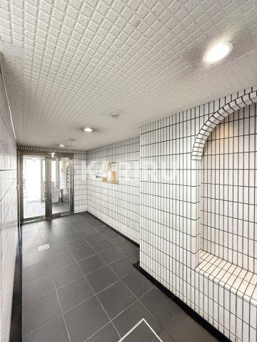 ティーホームズ新大阪のロビー