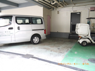 【その他共用部分】 | 駐車場部分です。