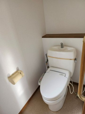 【トイレ】 | 王塚戸建賃貸住宅A | コンパクトで使いやすいトイレです