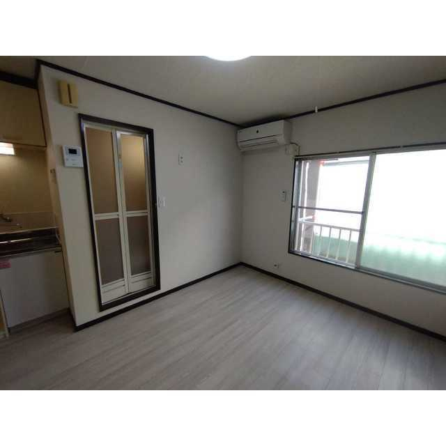 メゾンクレセールの居間・リビング