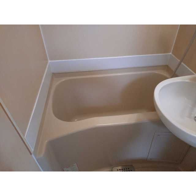 メゾンクレセールの浴室|日々の暮らしに欠かせないお風呂です