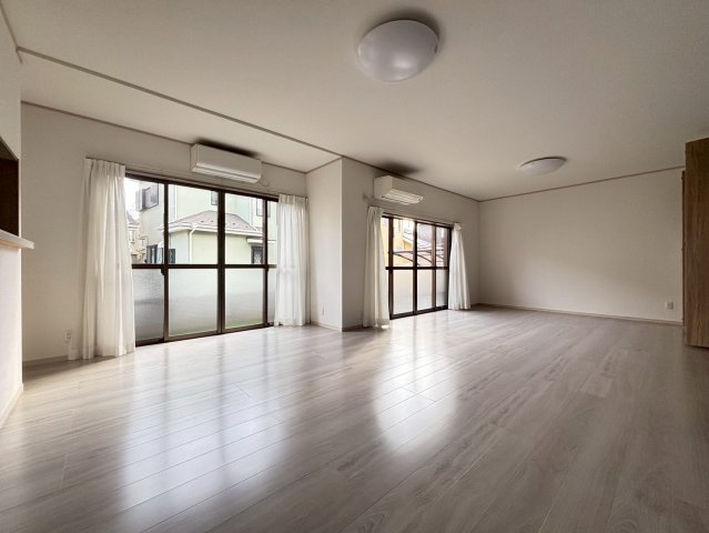 【居間・リビング】香川6丁目　中古戸建