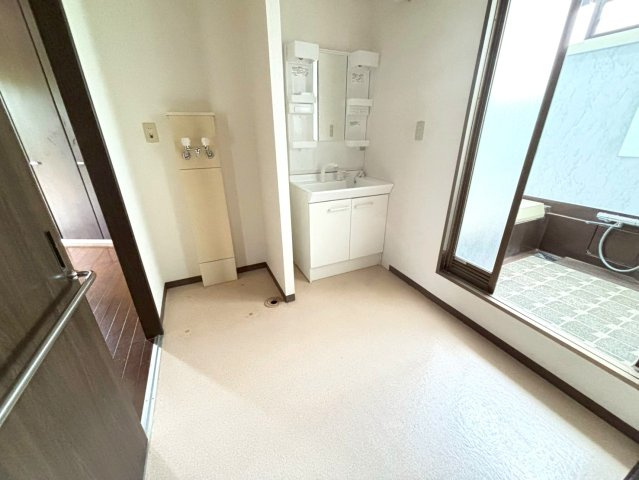 西岐波白土の洗面所