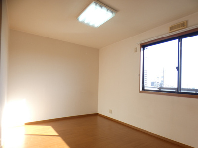 【居間・リビング】 | ファミール東琴芝 | 使いやすいリビングです