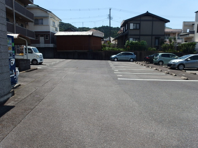 エポックＯＮＥの駐車場