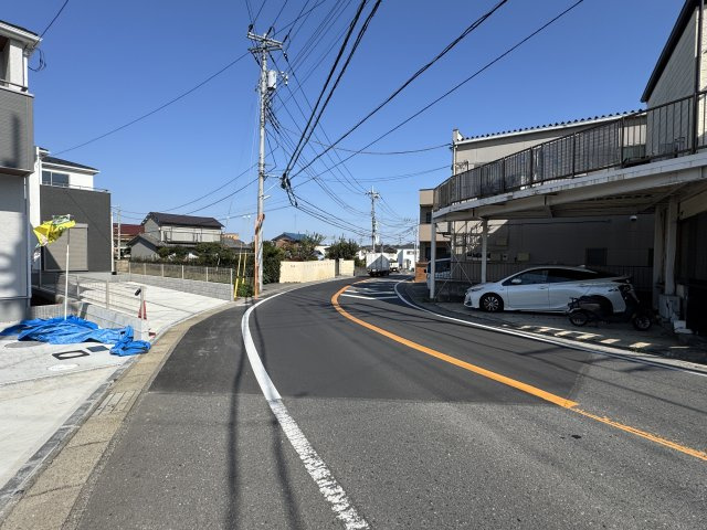 市川市柏井町４丁目新築戸建（柏井町２期）の前面道路含む現地写真|南東側前面道路・幅員約8.4ｍ