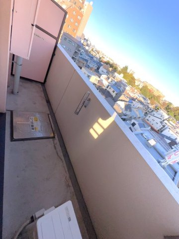 【バルコニー】