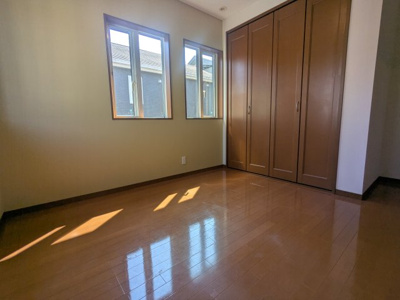 【洋室】 | 緑町２丁目　中古戸建