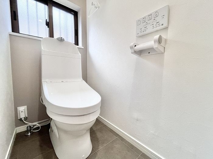 川口市長蔵3丁目　中古戸建のトイレ