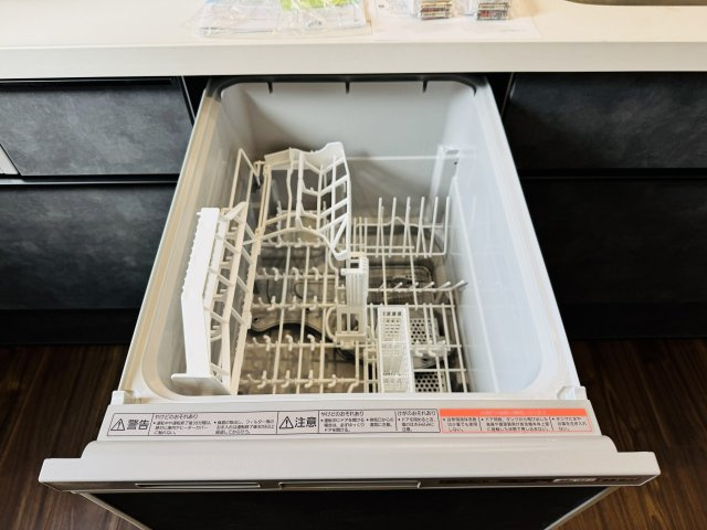 八王子市　川口町　新築一戸建て　２３ー３期のキッチン|～食洗機付き　食事後の食器洗いはお任せ、家族でゆっくりとくつろげます～