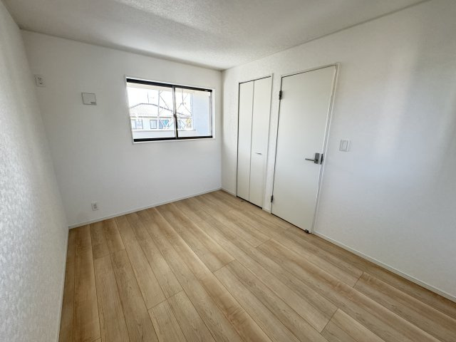 クレイドルガーデン前橋市粕川町新屋第２　２号棟の洋室|２階洋室１です♪