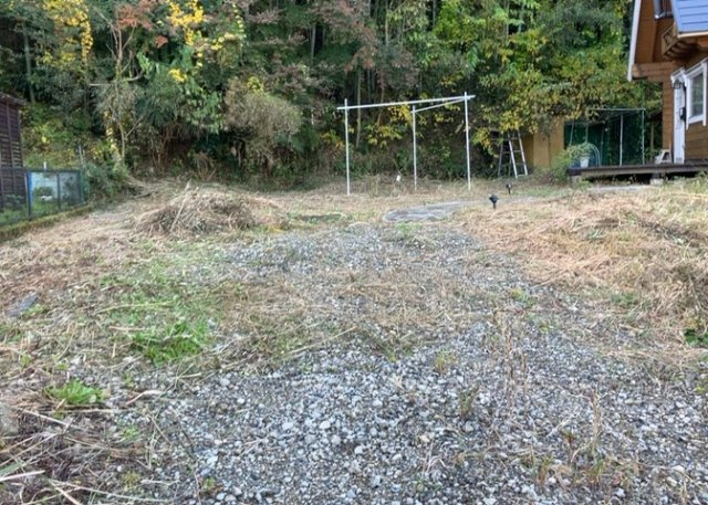 【駐車場】 | 駐車場と明記されていても、最小スペースでつくられた駐車場だと大型車は駐車できなかったり、出入りしにくくなったりする可能性があります。お車のサイズと購入したい物件の駐車場のサイズを現地で確認しましょう。