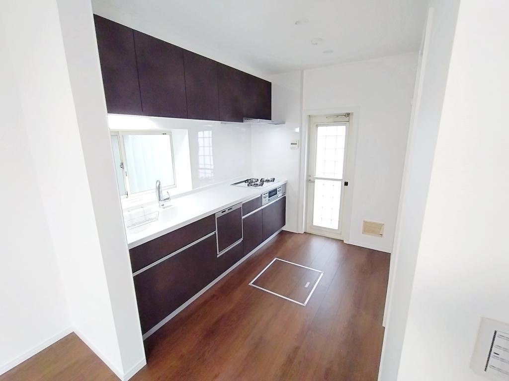 泉区白百合3丁目 中古戸建 3680万円のキッチン