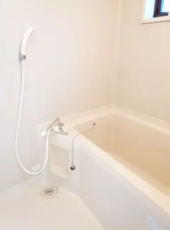 フレグランス大善寺の浴室