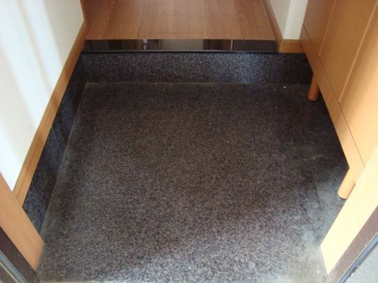 ラ・エレガンス77の玄関