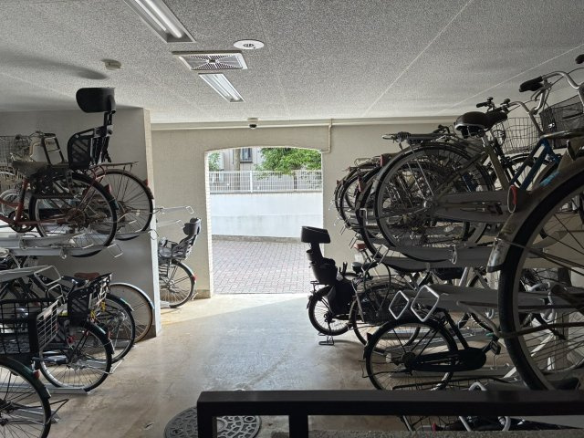 西船橋パーク・ホームズの駐輪場