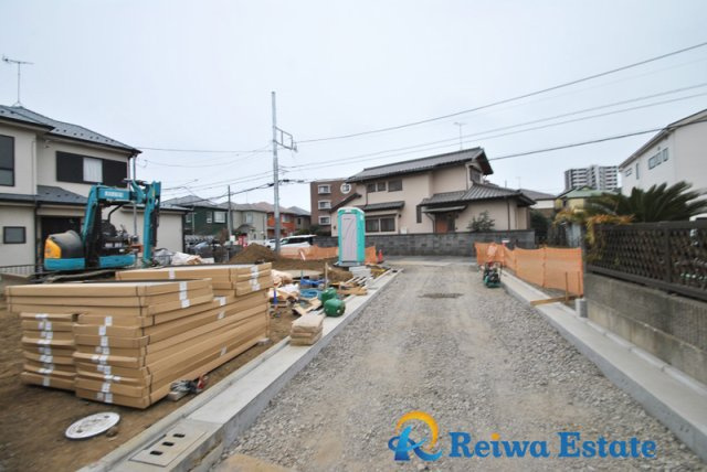 売地　茅ヶ崎市今宿の前面道路含む現地写真